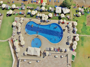 Kiani Beach Resort Family