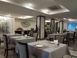 Thang Long Opera Hotel