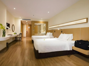 Starcity Hotel & Condotel Beachfront Nha Trang