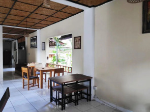 OYO 3923 Villa Puri Royan