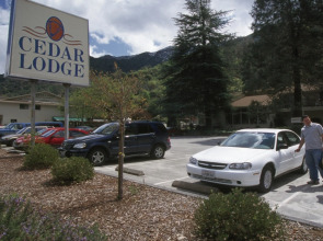 Cedar Lodge