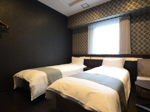 Nipponbashi Luxe Hotel