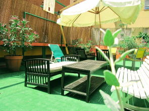 Onefam Les Corts Hostel