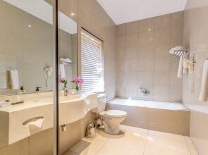 Lemoenkloof Boutique Hotel