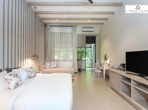 Flora Creek Chiang Mai