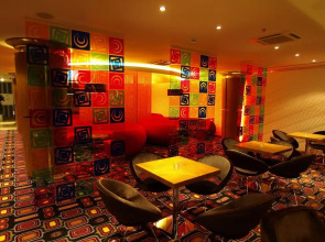 Grand Nur Plaza Hotel