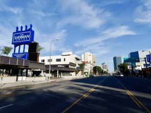 The Sojourn Los Angeles - Sherman Oaks