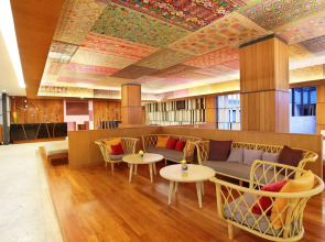 Отель Truntum Kuta