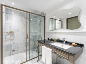 Adora Hotel & Resort