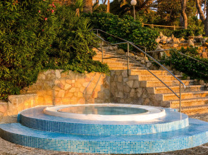 Отель Vibra Beverly Playa