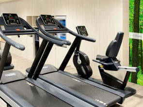 Отель NH Madrid Ventas