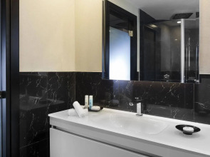 PLAY Seaport Suite Hotel TLV