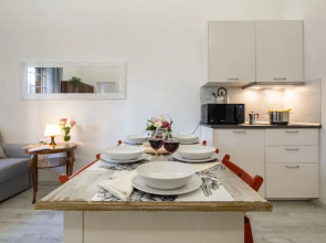 Central Station Apartment by Mmega