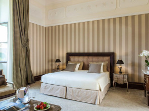 Anantara Palazzo Naiadi Rome Hotel