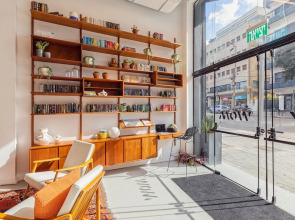 Wom Allenby Pod Hotel