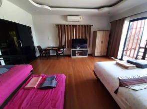 Lipe Banyan Apartments