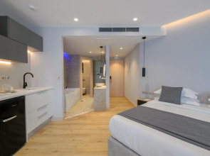 The Convo Syngrou Apartments