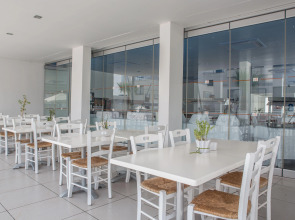 Tsokkos Holiday Hotel Apartments