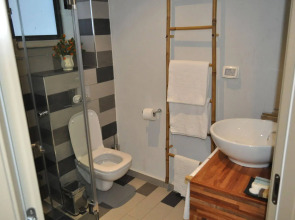 Bat Galim Boutique Hotel