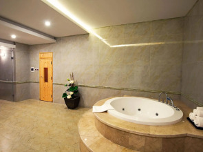 Muong Thanh Holiday Hoi An Hotel