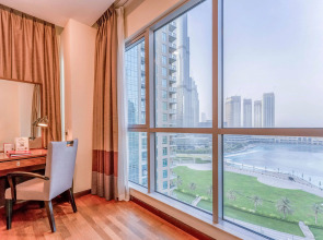Отель Ramada by Wyndham Downtown Dubai