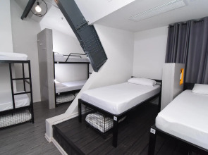 Cinema Hostel Jerusalem