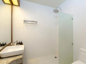 Secret Cliff Resort Phuket