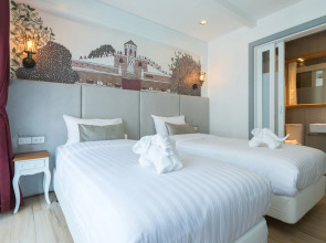 White Ivory Bed & Breakfast