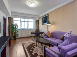 Holiday Inn Shanghai Jing'an by IHG