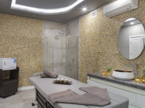 Blue Marlin Deluxe Spa & Resort - All Inclusive