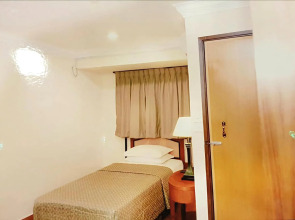 Lotus Family Hotel, Medan Tuanku