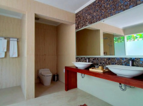 The Grand Villandra Resort