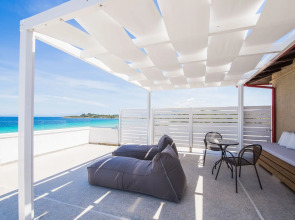 Antigoni Seaside Resort