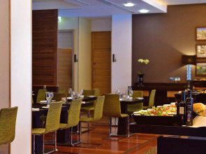 Отель Pestana Chelsea Bridge Hotel & Spa