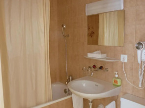 Central Continental Hotel