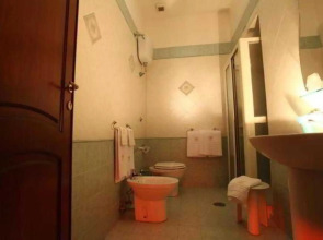 Отель Garibaldi