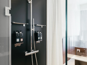 Ruby Lilly Hotel Munich