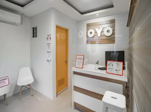 OYO 605 The Quarters