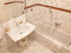 Отель Grand Hotel Duomo