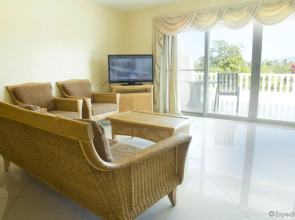 Lingganay Boracay Hotel Resort