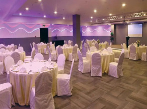 Park Regis Lotus Hotel