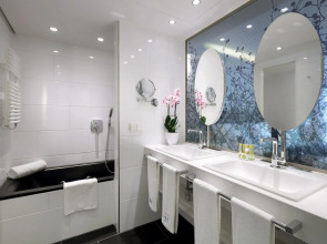 Eurostars Book Hotel