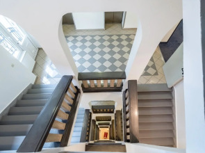 Отель East City