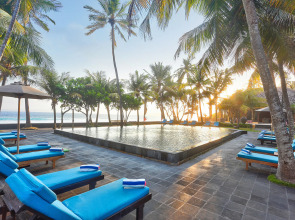 Nirwana Beach & Resort