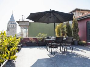 3 Bedrooms Apartment w Sea View and Terrace