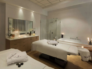 Ramada Hotel & Suites by Wyndham Netanya