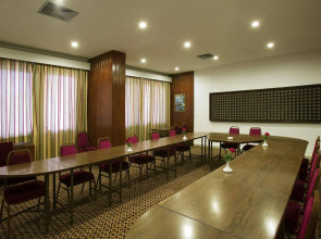 Aracan Eatabe Luxor Hotel