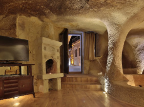 Golden Cave Suites