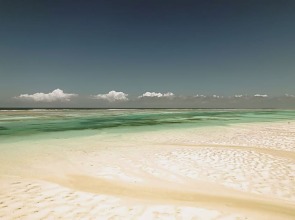 Shanuo Beach Bungalows