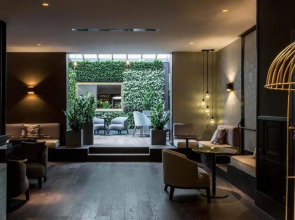 Le Parisis Paris Tour Eiffel